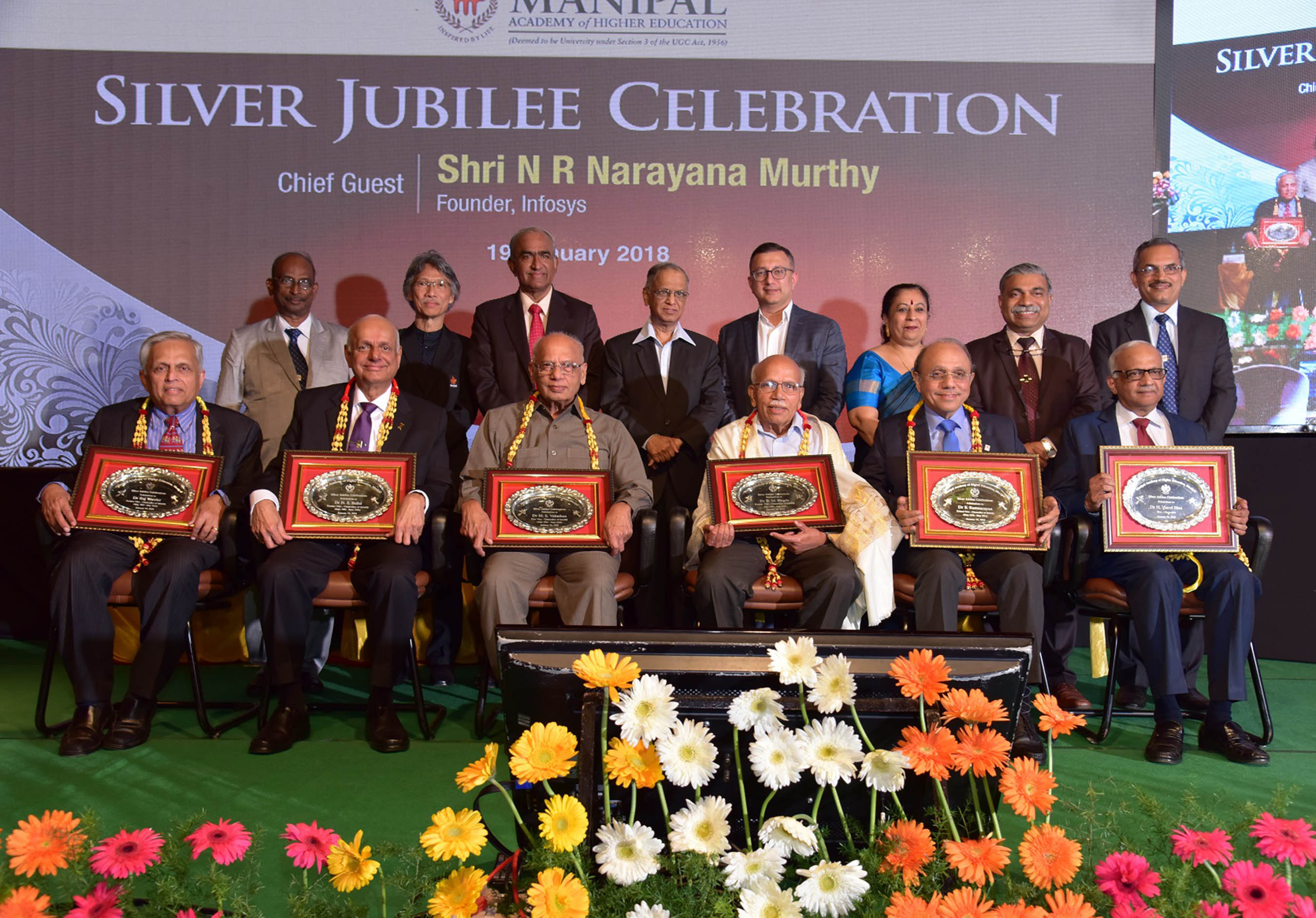 ಸಿಎಸ್‌ಆರ್ ನಿಧಿಯನ್ನು ಶೇ.2ರಿಂದ 10ಕ್ಕೇರಿಸಿ: ನಾರಾಯಣ ಮೂರ್ತಿ